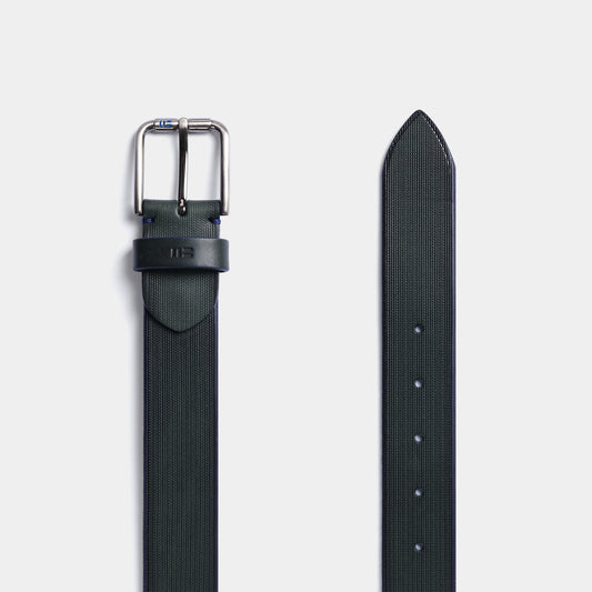 Cinturón grabado en piel de vacuno