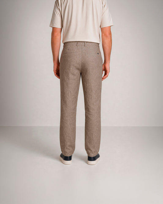 Pantalón chino con pinzas 100% lino